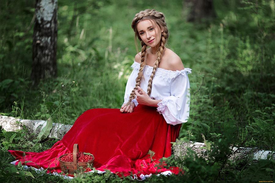 Sexy photo Slavic women in City